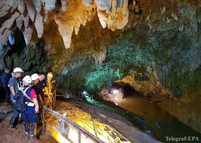 В Таиланде нашли в пещере пропавших детей 