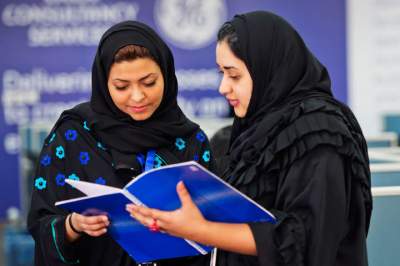 В Саудовской Аравии появились первые женщины-нотариусы
