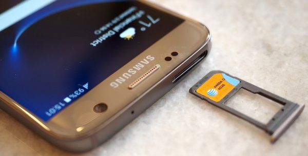Из обновления Android 9 Pie для Samsung исчезла функция Adoptable storage