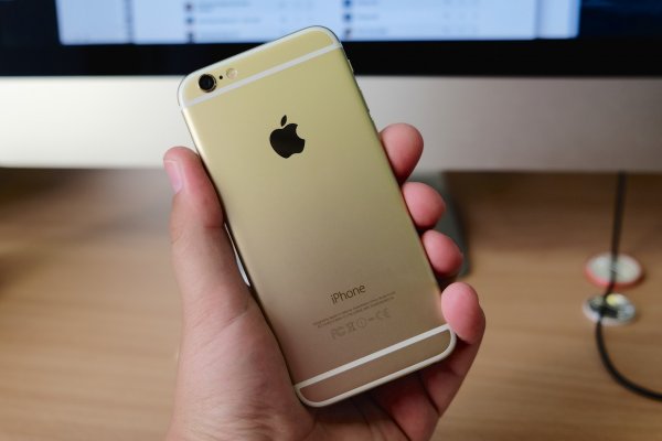 Компания Apple случайно засветила радикально новый iPhone