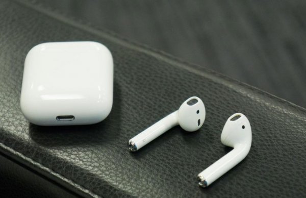 Дизайнер Apple рассказал о секрете AirPods